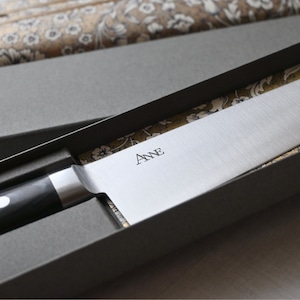 牛刀包丁180mm(日本鋼)黒(税込)