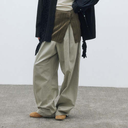 Cotton Wide Tuck Pants  T3924