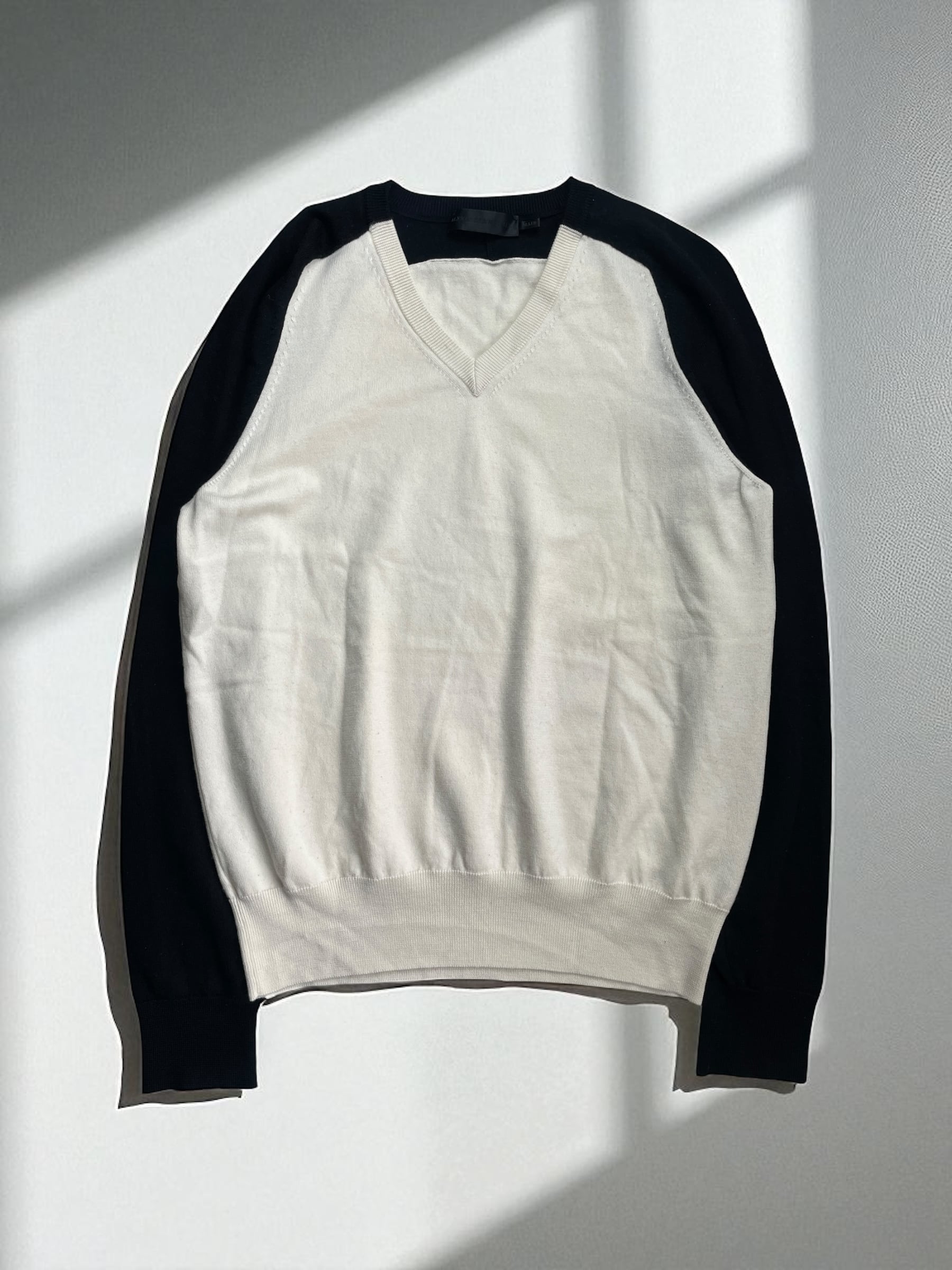 Alexander McQueen - Wool V-Neck Raglan Sweater