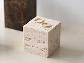 MARBLE DISPLAY CUBE - Emperador dark × Small