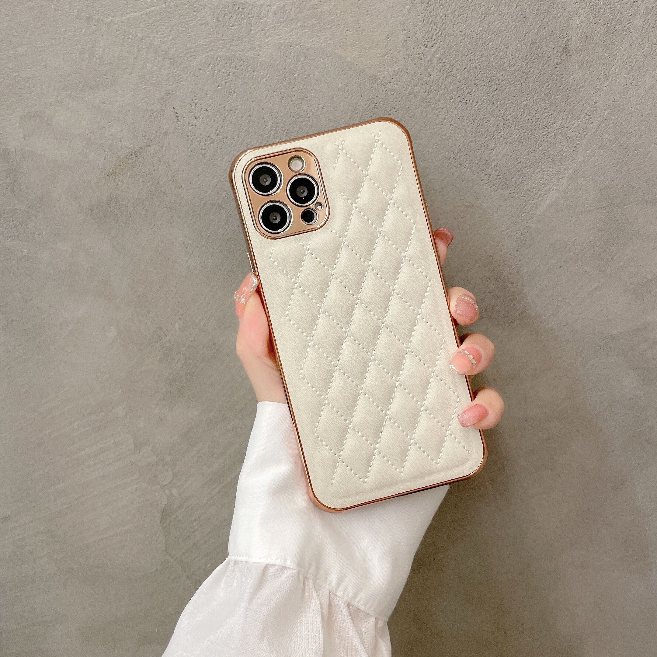 キルティング レザー調 ケース ホワイトベージュ ピンク ブラック Iphoneケース Iphone Airpods ケース専門店 Ist キルティング レザー調 ケース ホワイトベージュ ピンク ブラック Iphoneケース Iphone Airpods ケース専門店 Ist