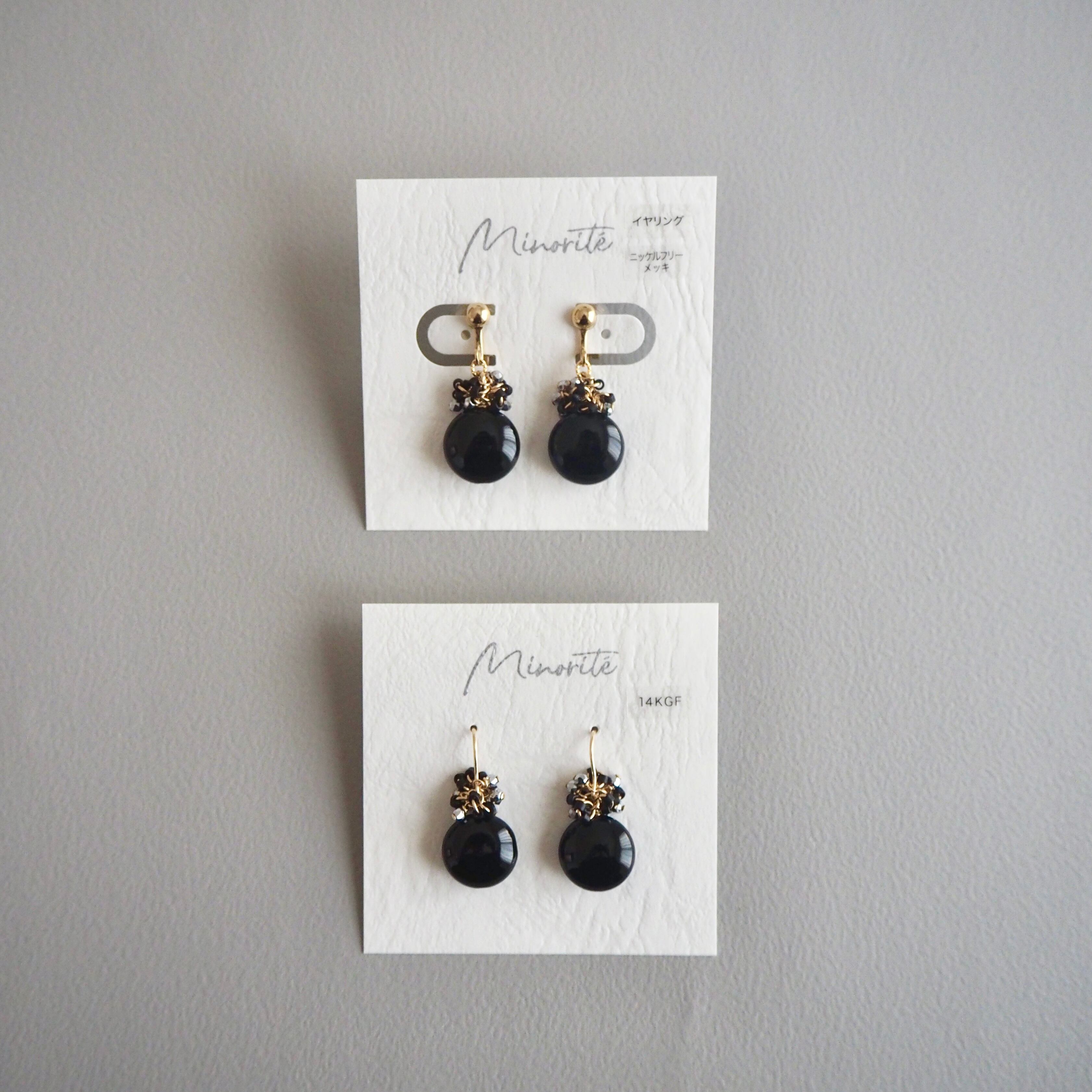 漆黒オニキスとヘマタイトの耳飾り earring