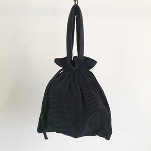 [ WHYTO ] Satin Pleats BAG / BLACK