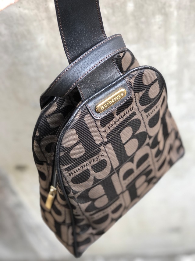 Burberrys　バーバリーズ　ロゴ　ジャガード×レザー　ボディバッグ　ブラウン　vintage　ヴィンテージ　オールド　asmauk