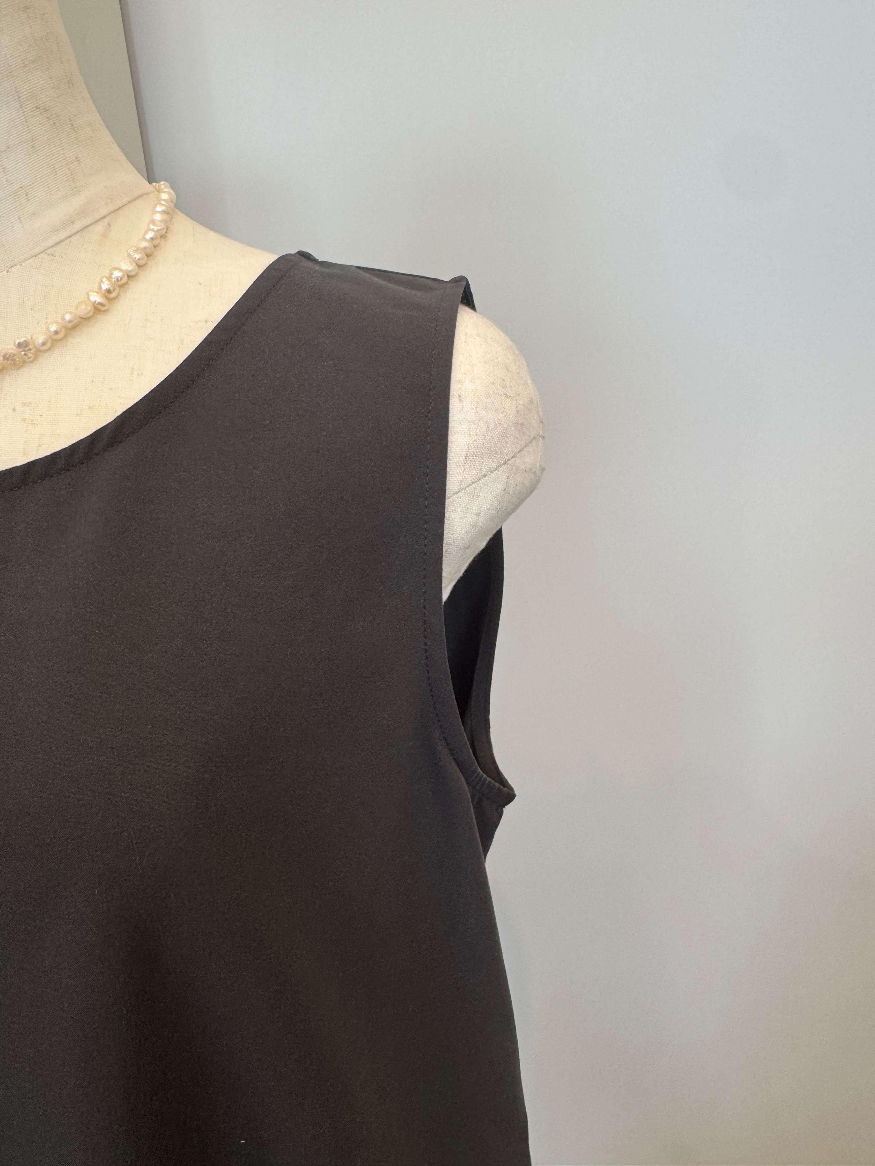 【CHIGNON】ヘムレースサテンタンク　1561-061