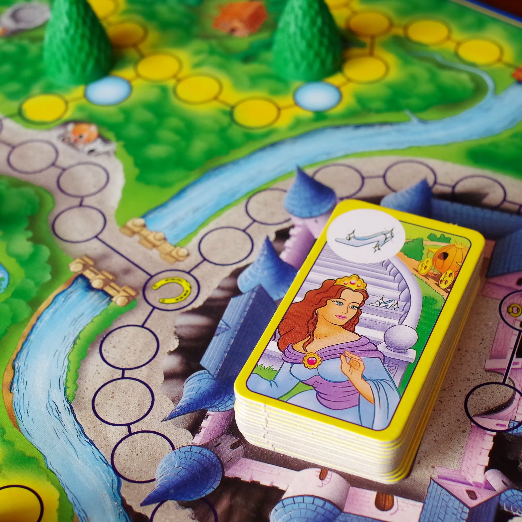 ザーガランド | 木のおもちゃ専門店 おもちゃ箱 イカロス 公式