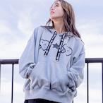 ロゴ紐ベーマークパーカー