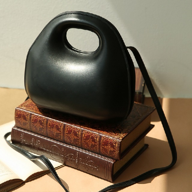 Minimal Plain One Handle Bag L00634