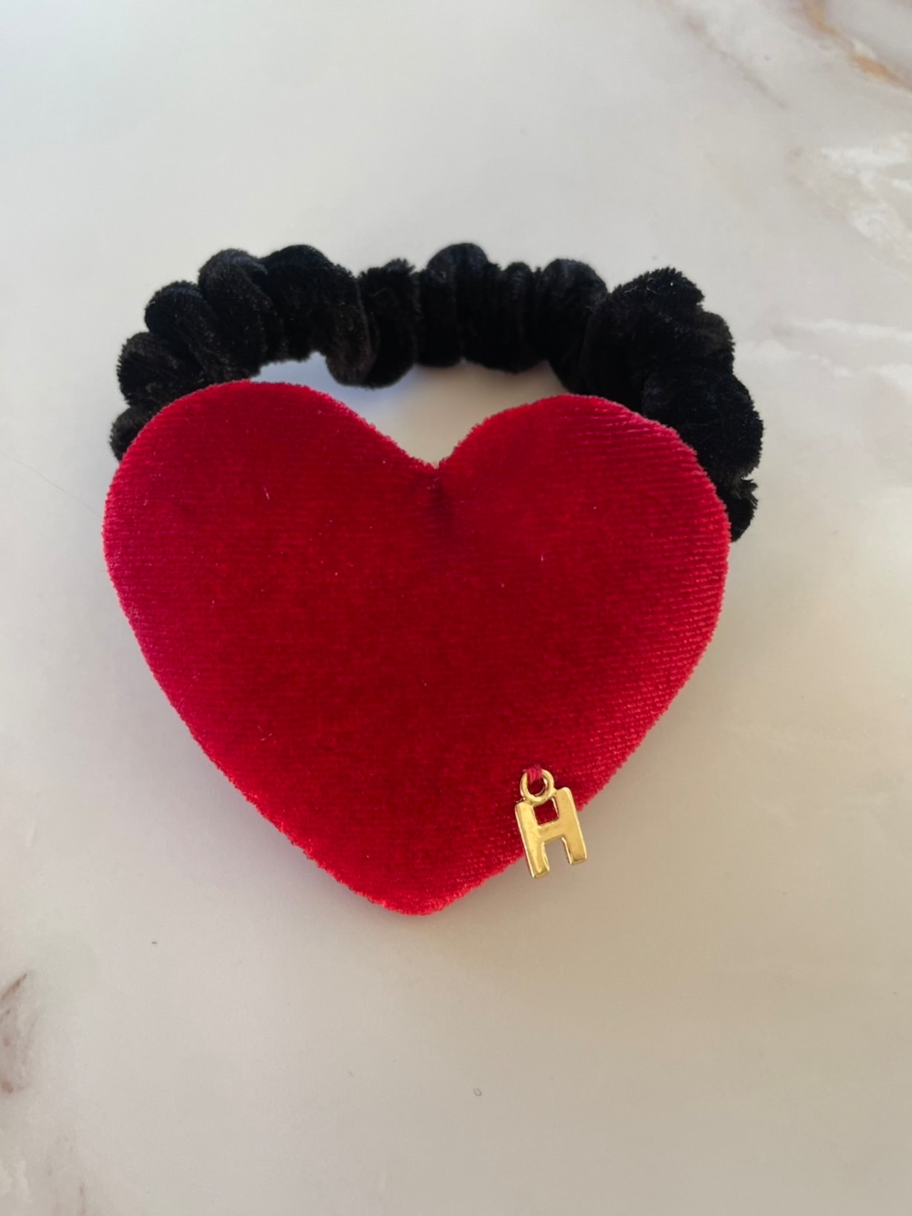 ベロアハートシュシュ