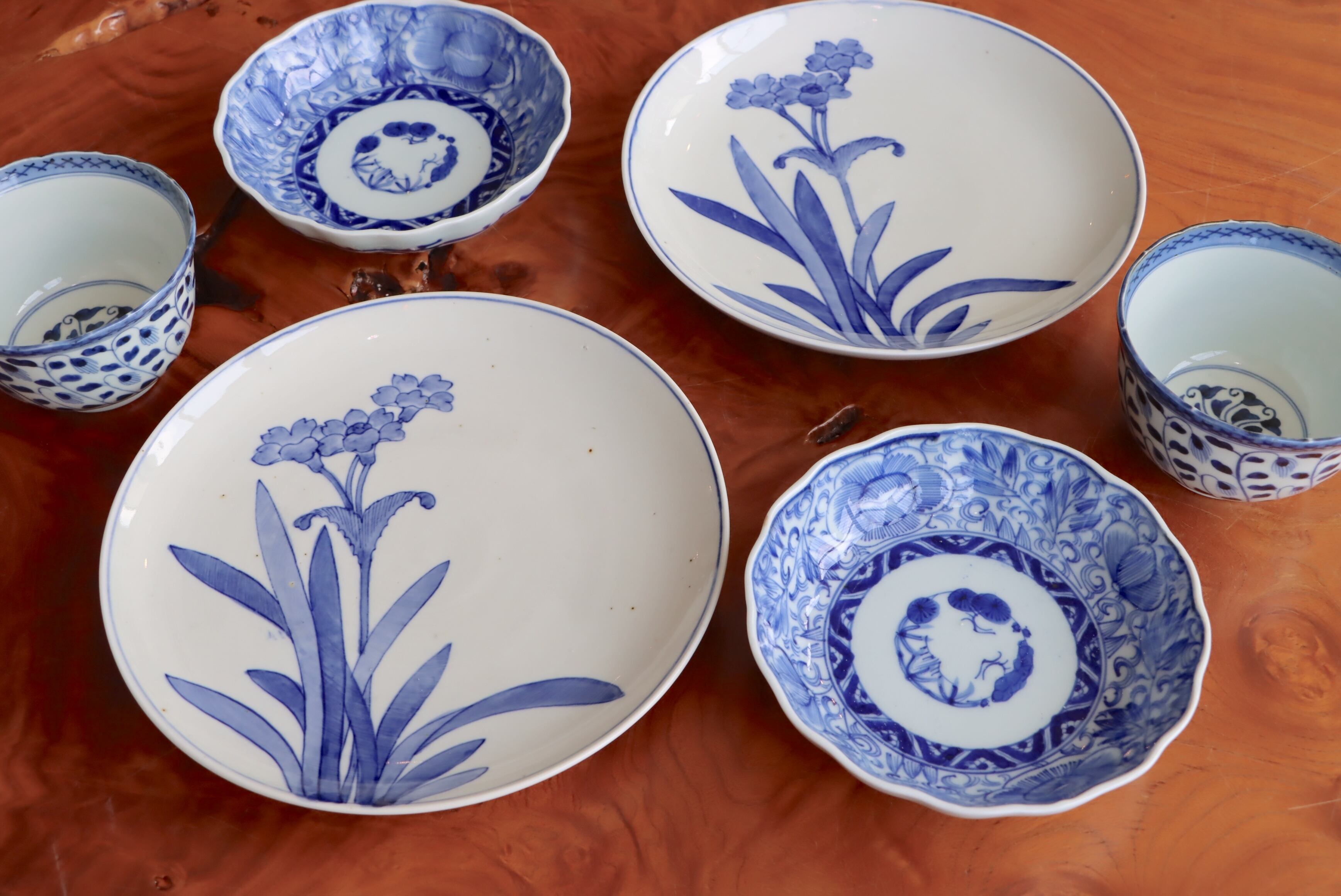 染付 阿蘭陀石竹文 中皿 七寸/Blue and white medium size plate | (有
