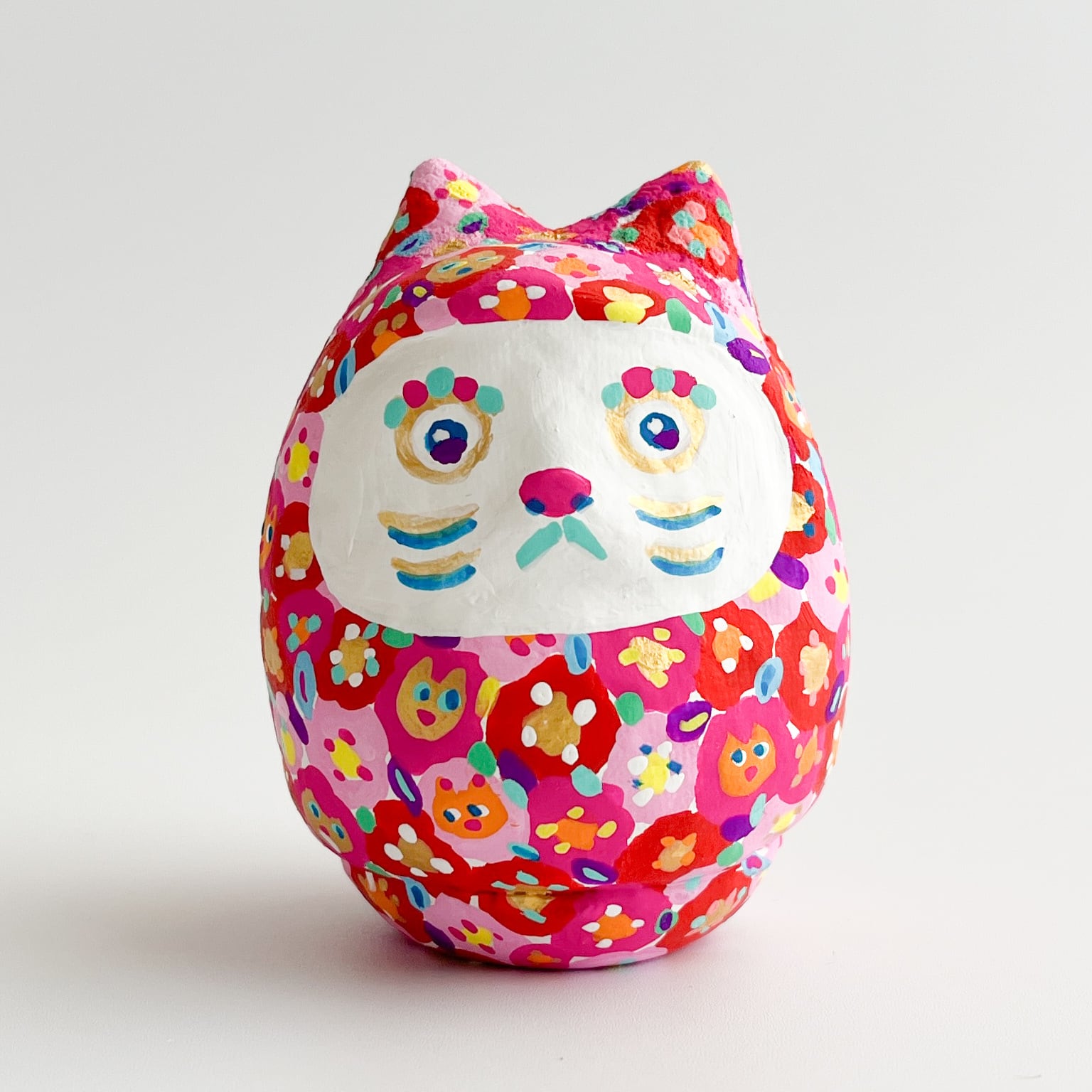 花梨 花台 漆塗 だるま 開館100周年記念グッズ ねこだるま 花猫 44 レッド | hmm, by 東京都
