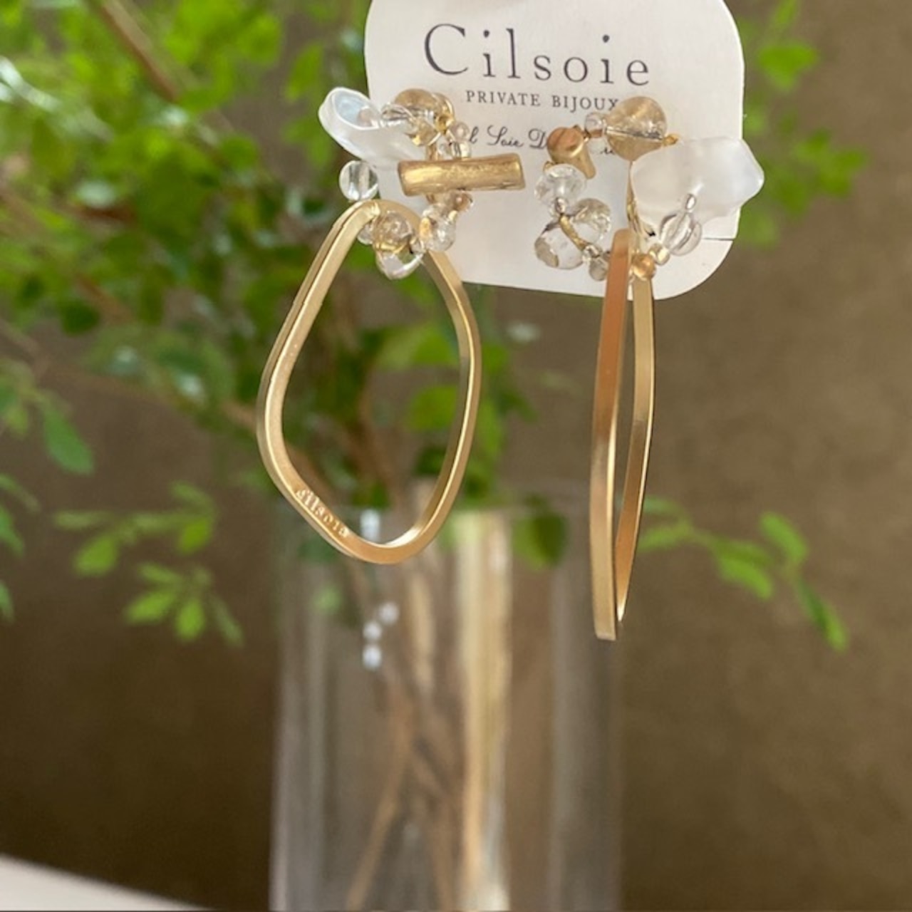 cilsoie：オーバルピアス／イヤリング