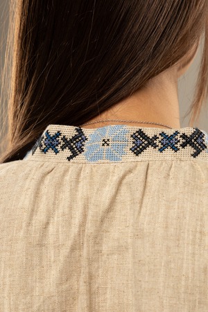 ウクライナ刺繍ヴィシヴァンカ　手刺繍　レディース・フリーサイズ