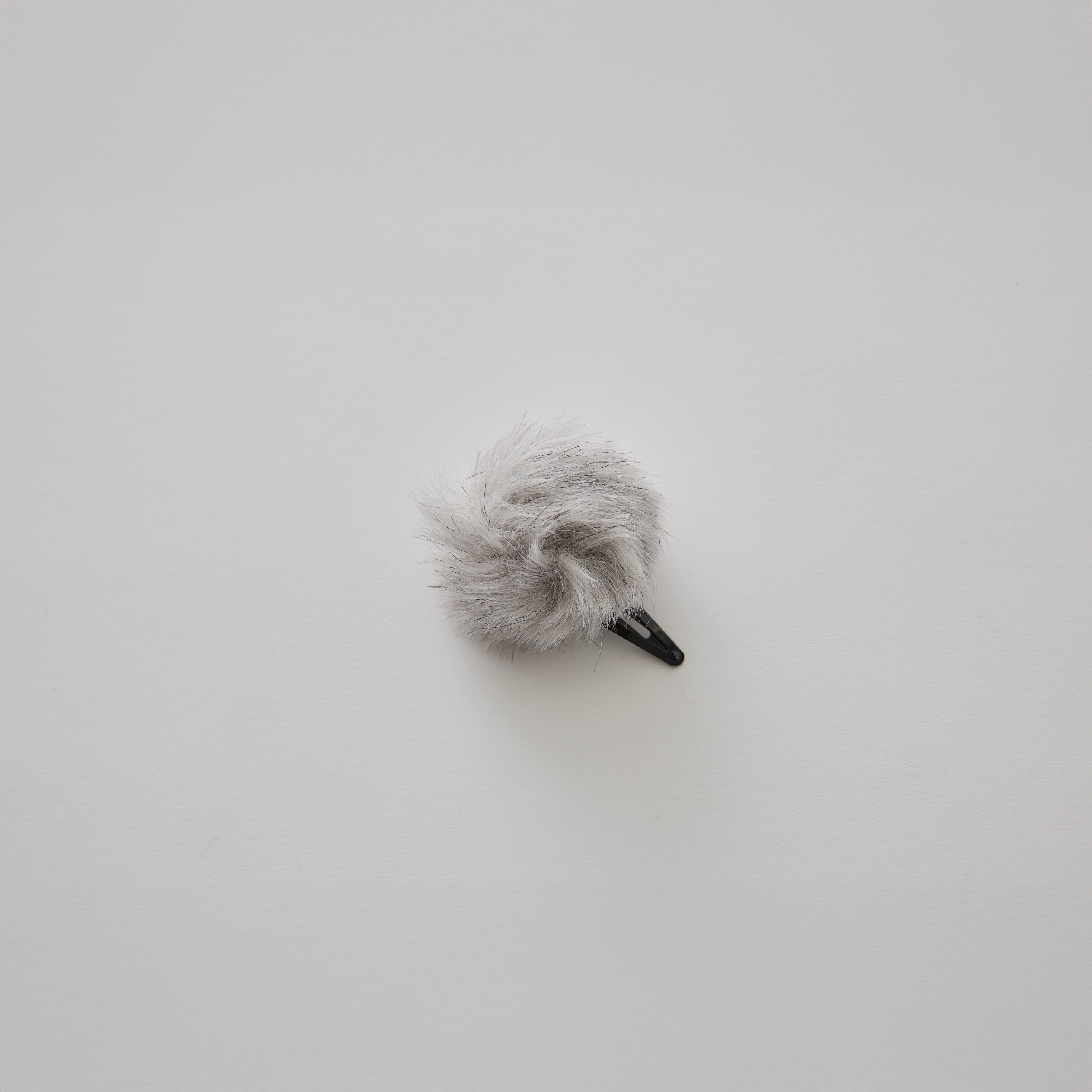 eLfinFolk(エルフィンフォルク)/ Fur Hair Clip / light gray