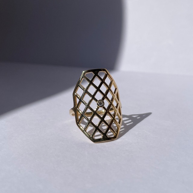 K18YG Octagon Mesh Ring with a Diamond