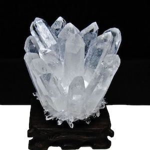 水晶 クラスター 水晶 原石 台座付属 一点物 182-8342