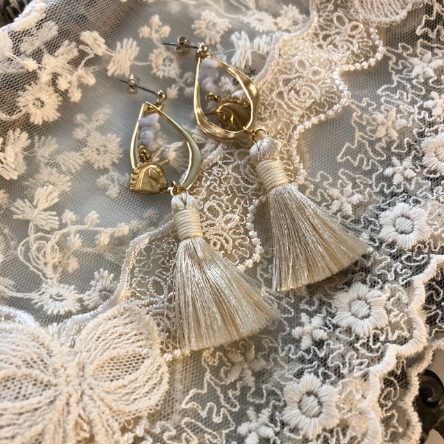 天然淡水パールとペガサスのネックレス