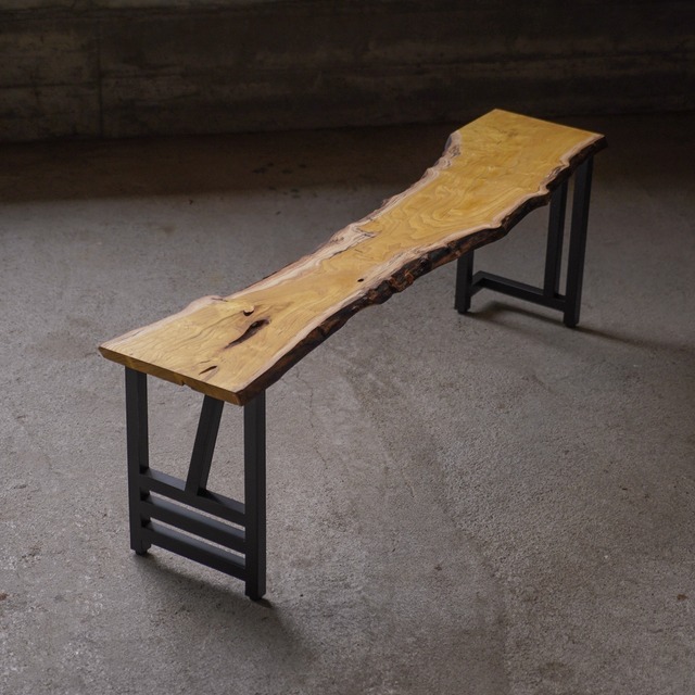 桑の一枚板 細長いローテーブル