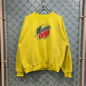 Mountain Dew  -Boa Sweatshirt  light green