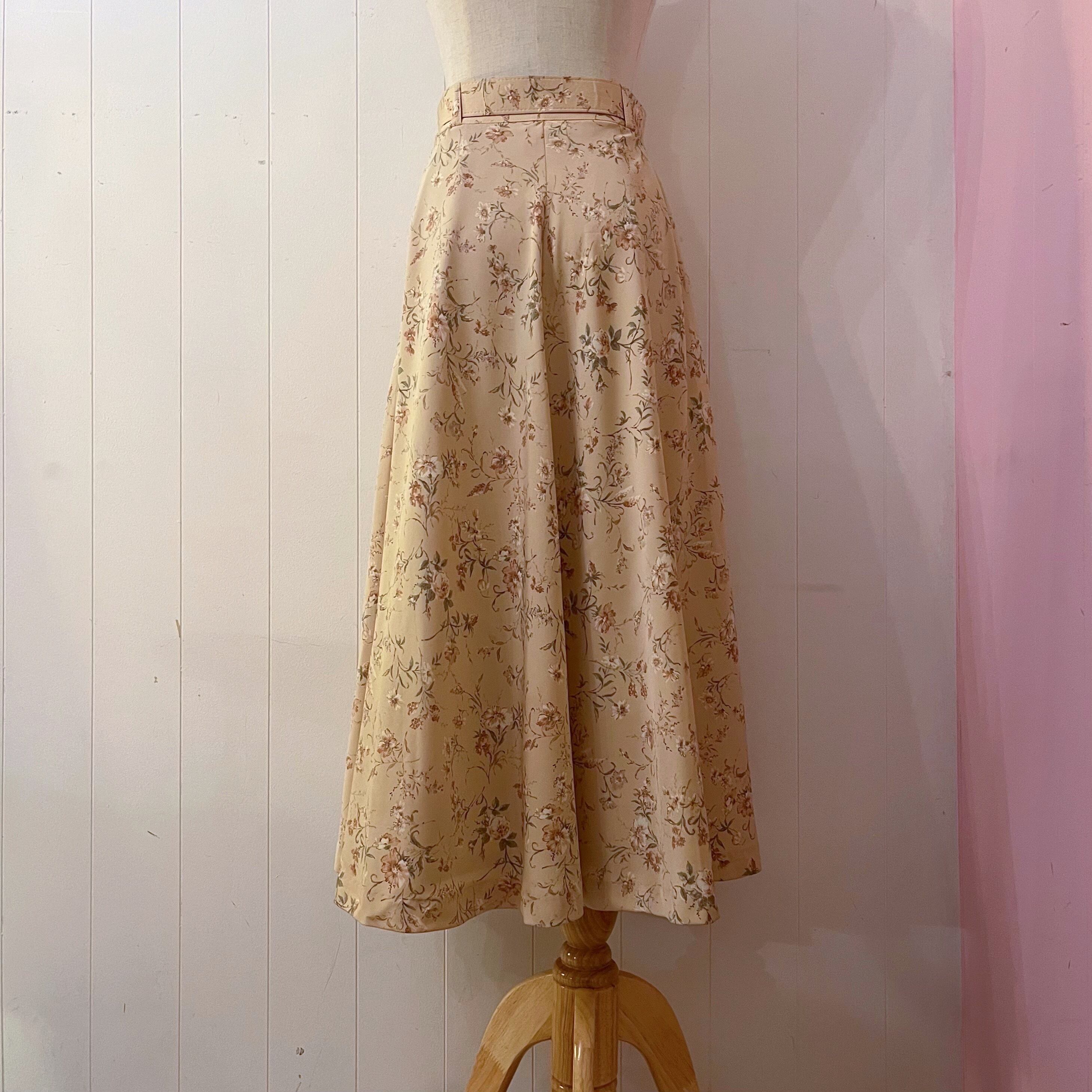 cream beige flower belt flare skirt