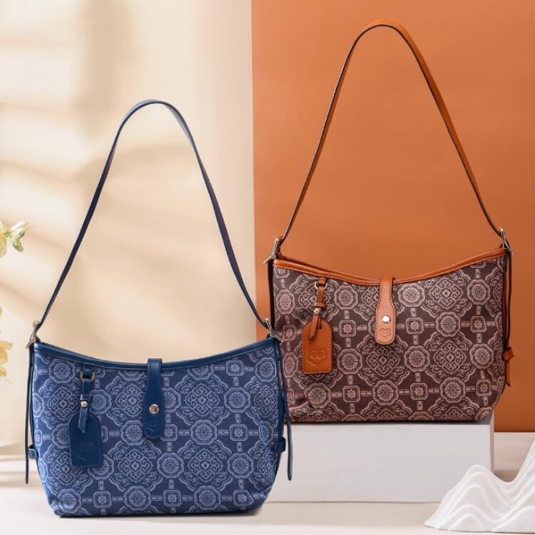 【故宮文具】四合如意文様ショルダーバッグ 2カラー YS00247