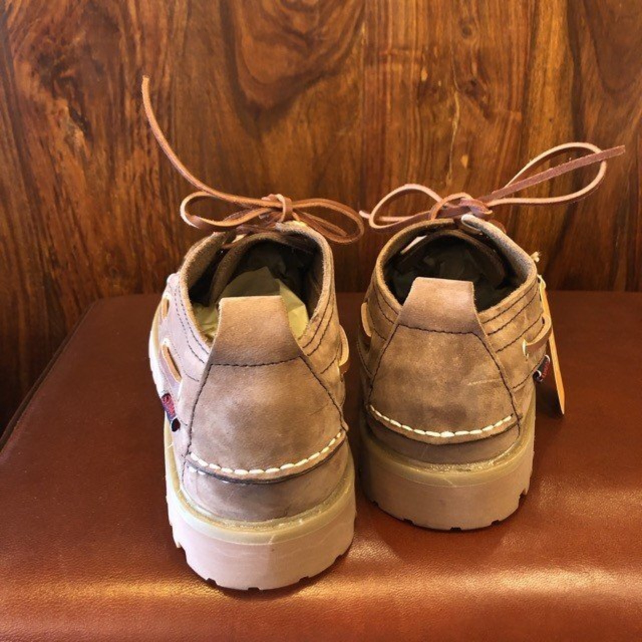 ヌバックレザーモカシンシューズ　【並行輸入品】