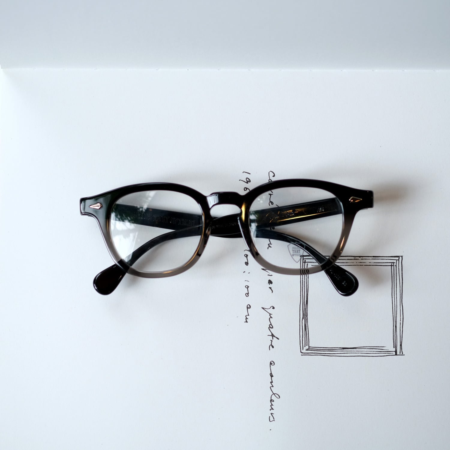 JULIUS TART OPTICAL】AR 48□22 - DARK BLACK FADE (LARGE) | SEESAW