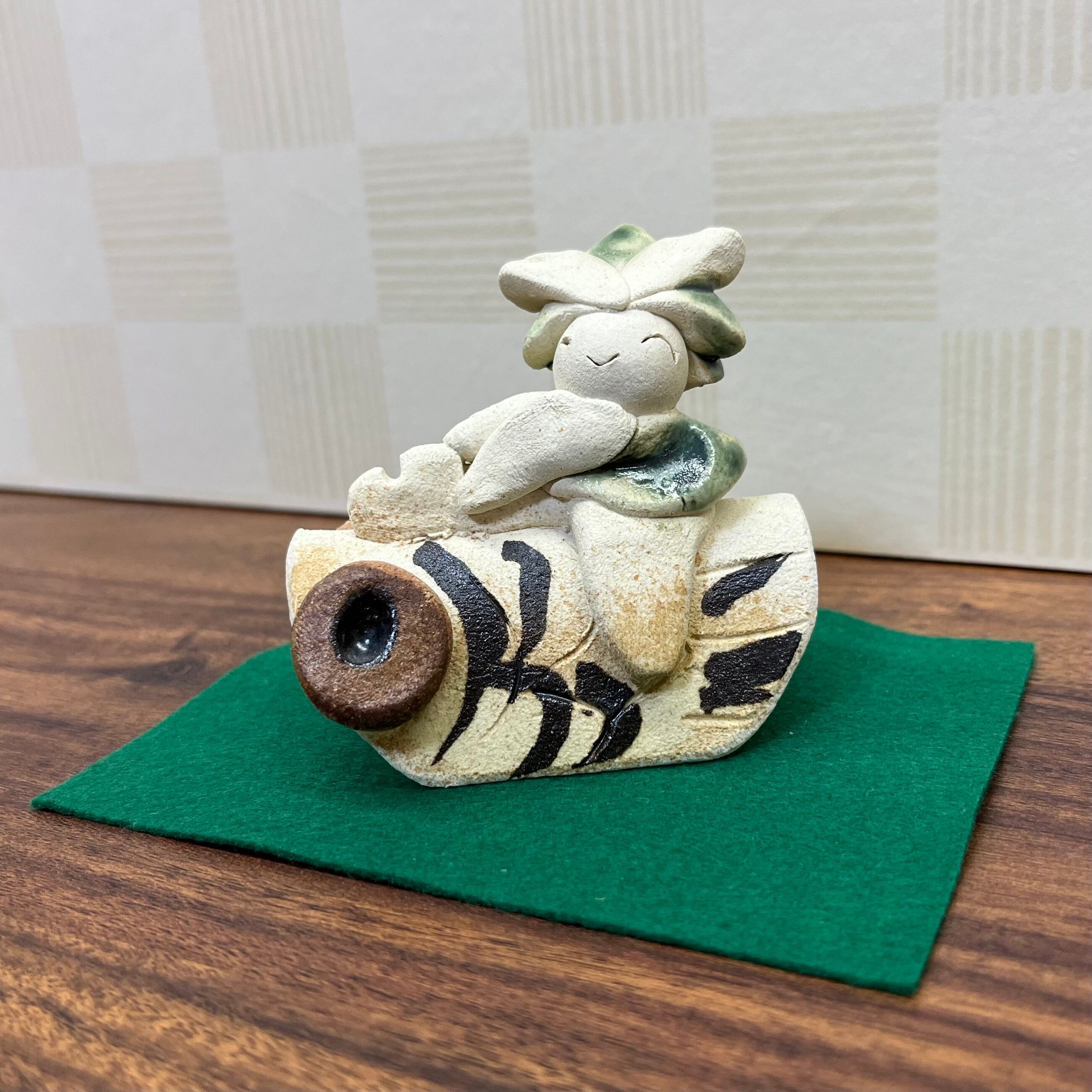 美濃焼 鯉のぼり（小）白（陶器季節置物） | さし源本店
