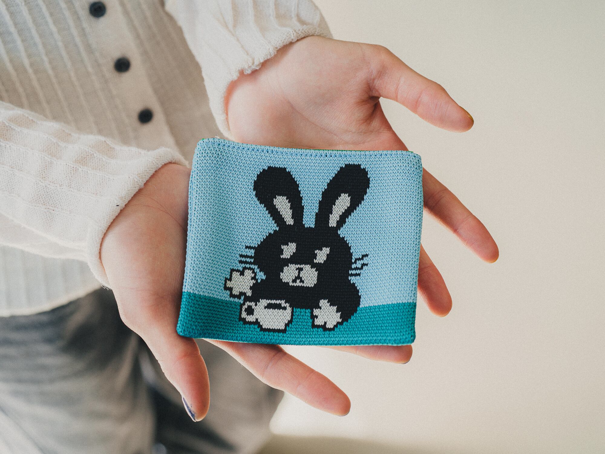 ヒダカナオト ニットポーチ小 | TOKYO PiXEL. shop & gallery