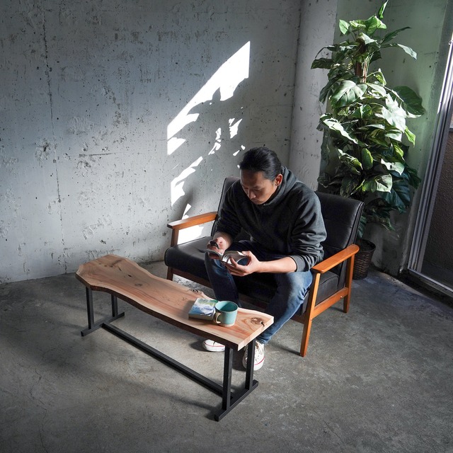 杉の一枚板 ローテーブル