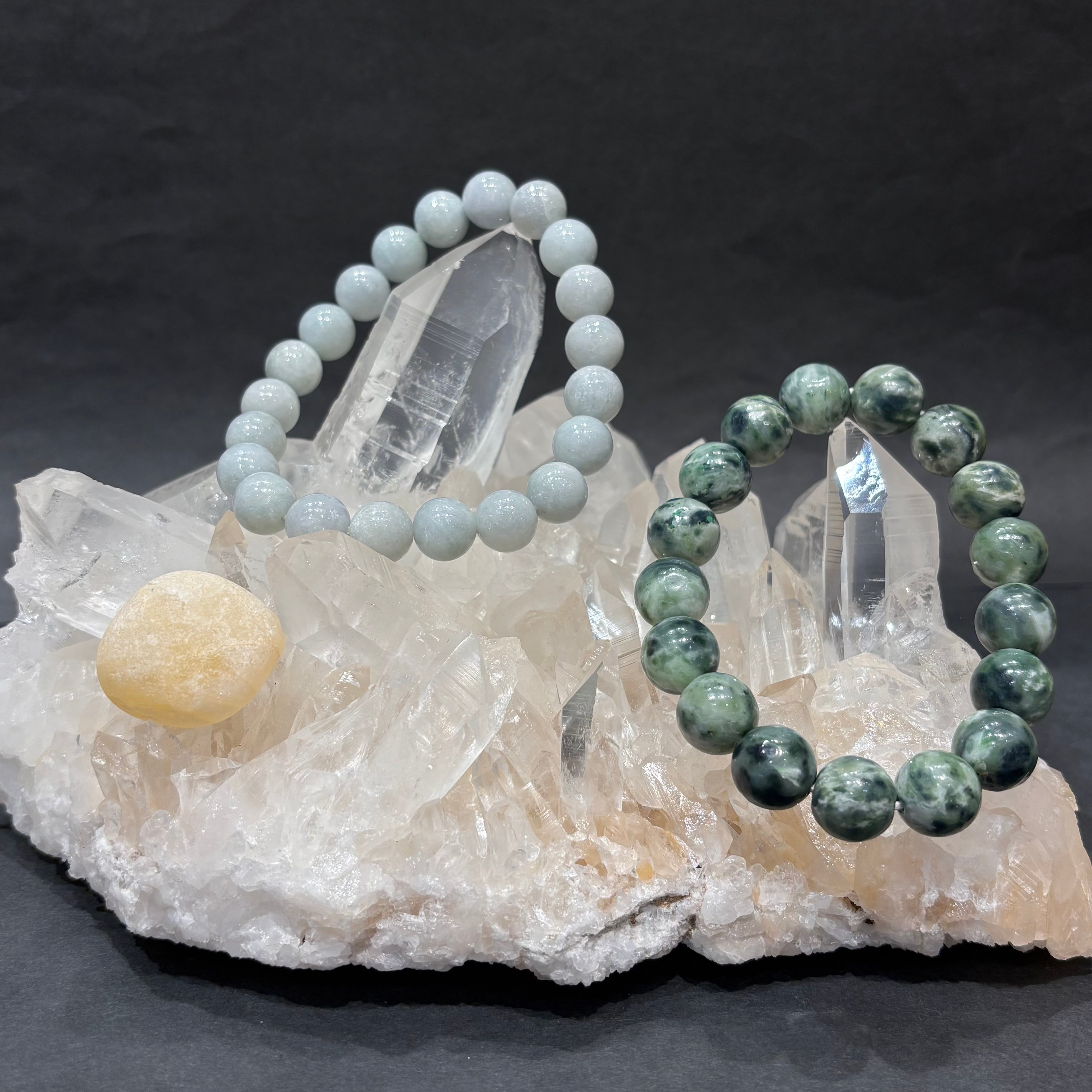 珍品！【日高ヒスイ】 鑑賞石 北海道天然石 原石 標本石 インテリア