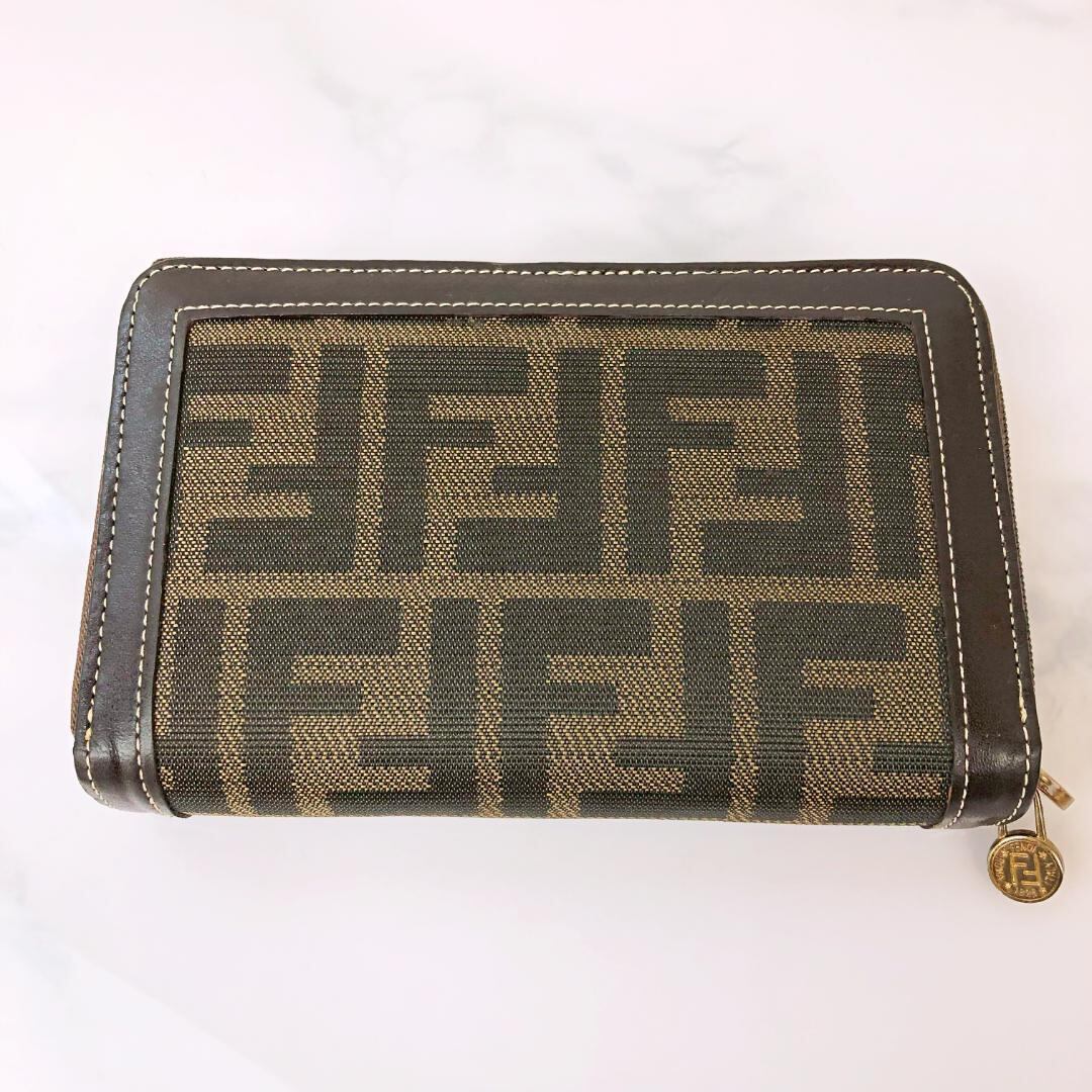 FENDI ズッカ柄 財布 フェンディ ラウンドジップ ダブルジップ | Big
