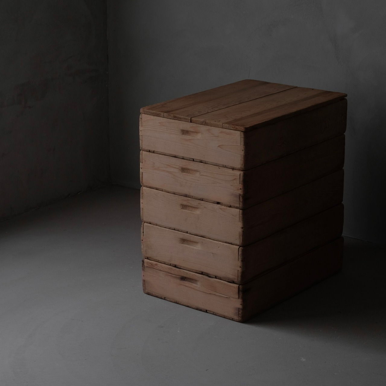 Wooden box