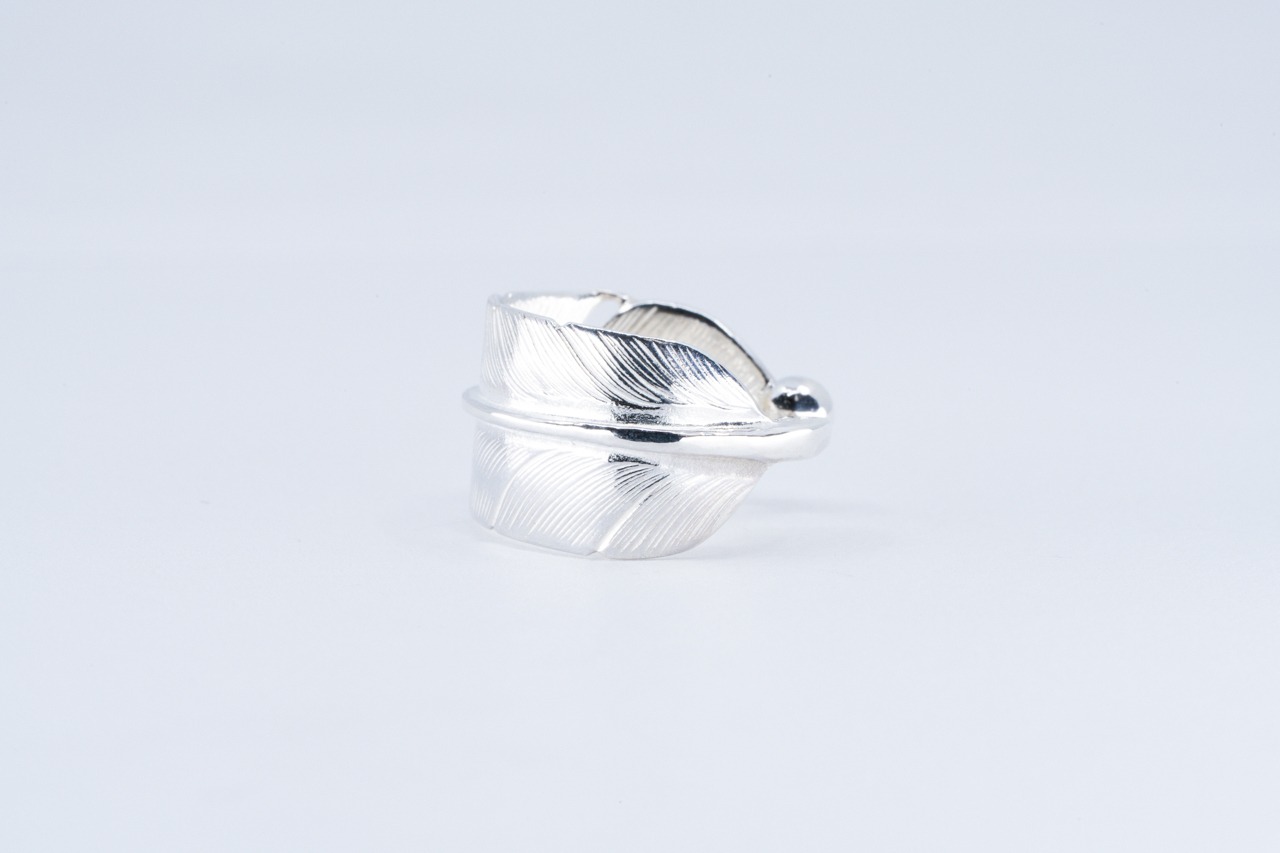 PI-031  Feather Ear cuff
