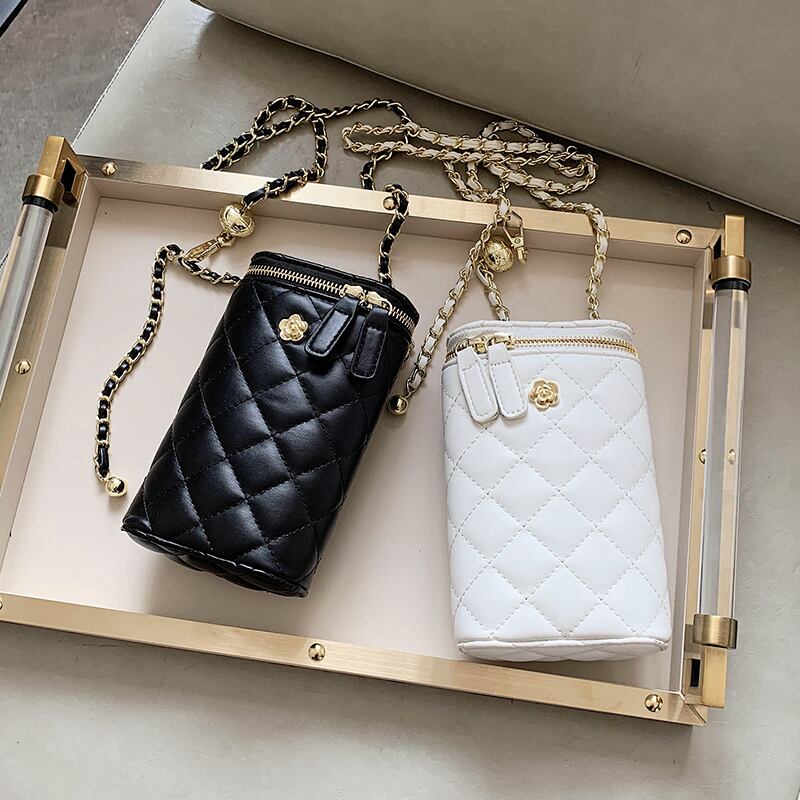 バッグニッチデザイン2020新しい流行のファッションロンビックチェーンメッセンジャーバッグバージョンの野生の女性の携帯電話バッグ Tiancai_Wing_Bag7520552