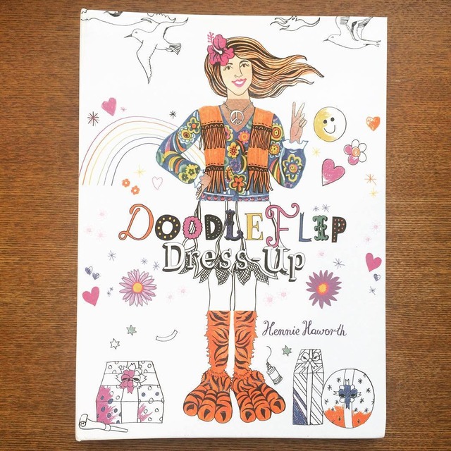 ファッション絵本「Doodleflip Dress-up／Hennie Haworth」 - メイン画像