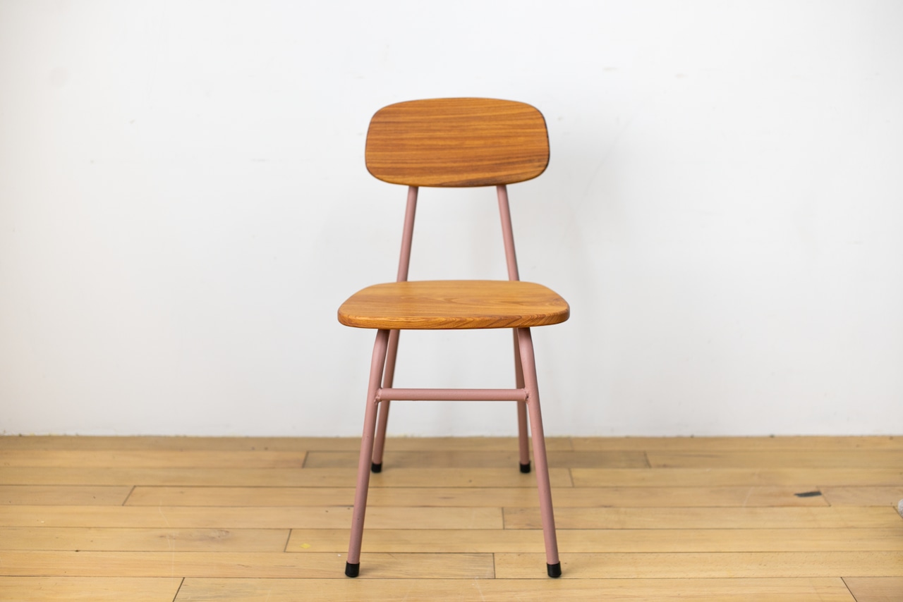 GOOD LUCK CHAIR 009