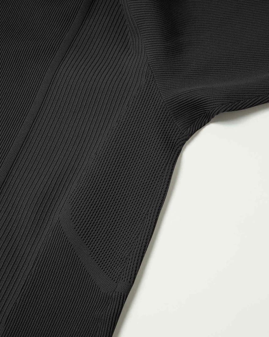 DESCENTE ALLTERRAIN】フュージョンニット クルーネックブラック