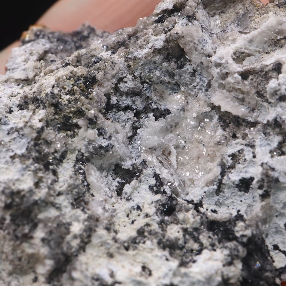 バナジナイト 褐鉛鉱 バナジン鉛鉱 33,3g VND082 鉱物 原石 天然石
