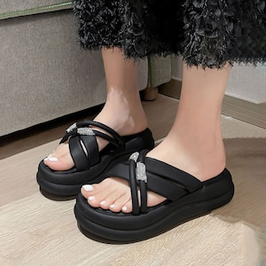 ミュールサンダル 厚底 レディース 春夏 韓国 サンダル きれいめ 大人 カジュアル シンプル ラインストーン ビーチ プール 海水浴 アウトドア クロスベルト 厚底サンダル 大人可愛い 大人女子