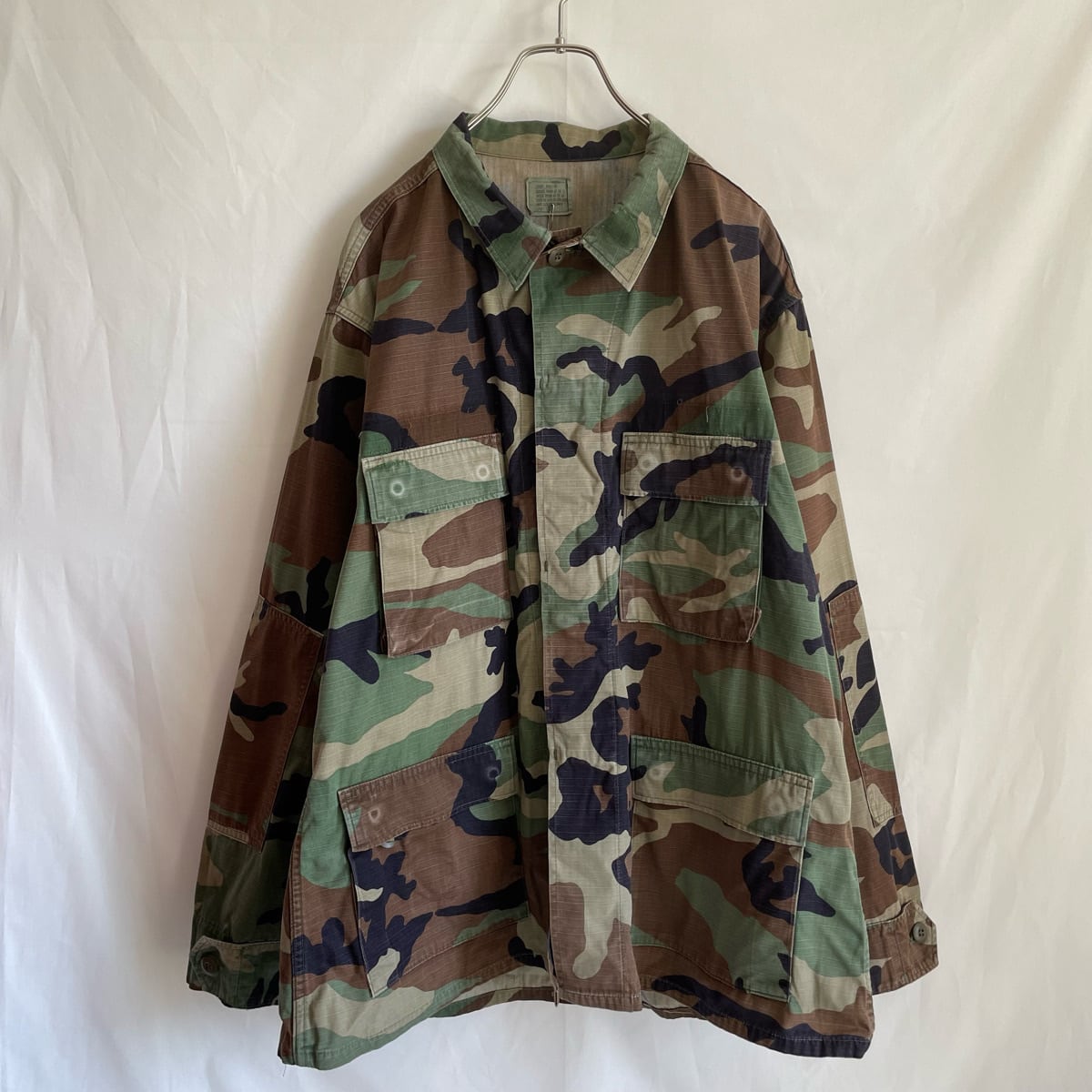 【新品】  VINTAGE / ヴィンテージ | DEAD STOCK / デッドストック 1999年製 90s～ 米軍 BDU ウッドランドカモ 迷彩 コンバット ジャケット サバゲー | S | カーキ | メンズ