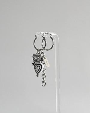 hooP ××× cuBe. [black]