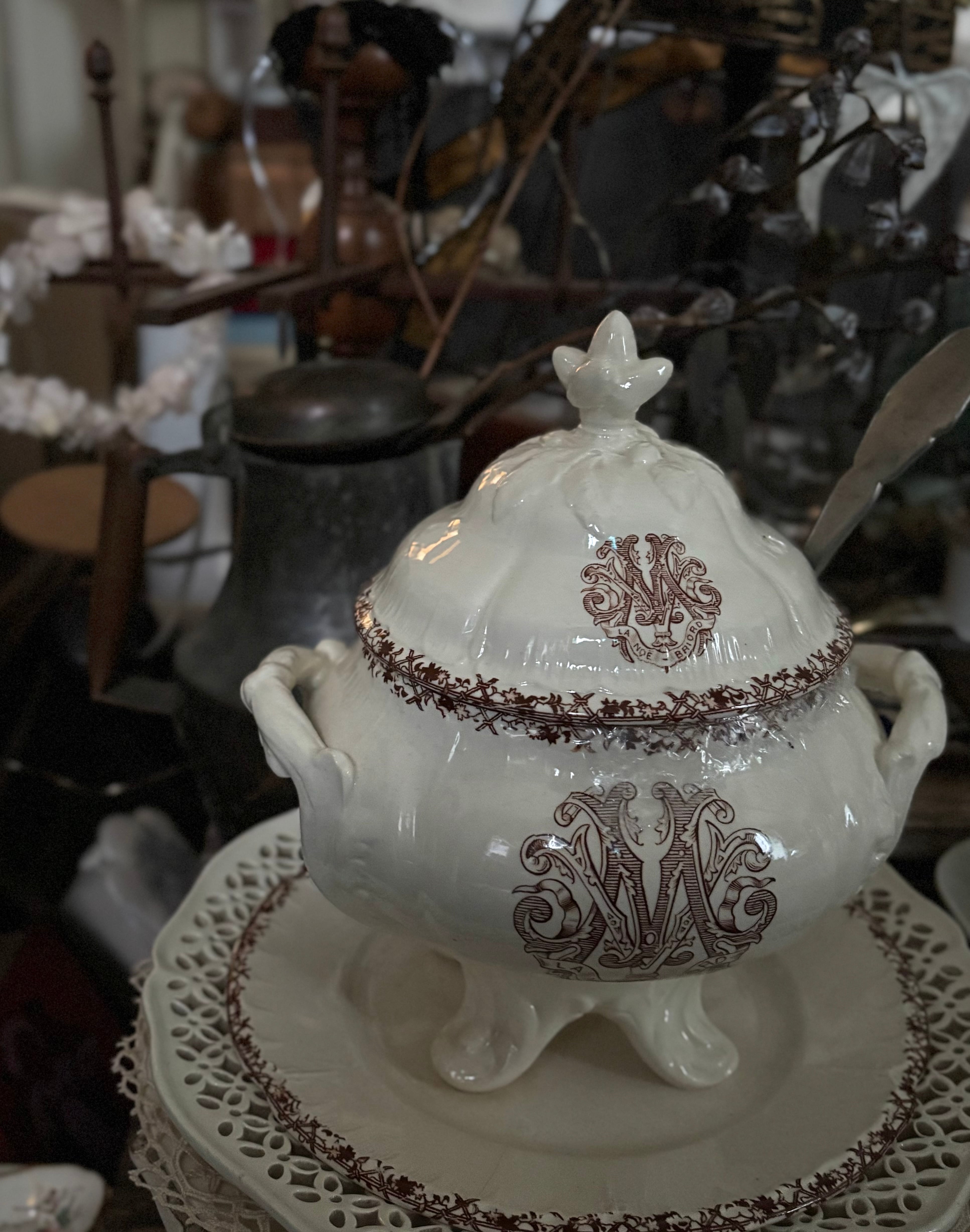 スーピエール、レギュミエ、ソーシエールなど | Logisロジ アンティークス