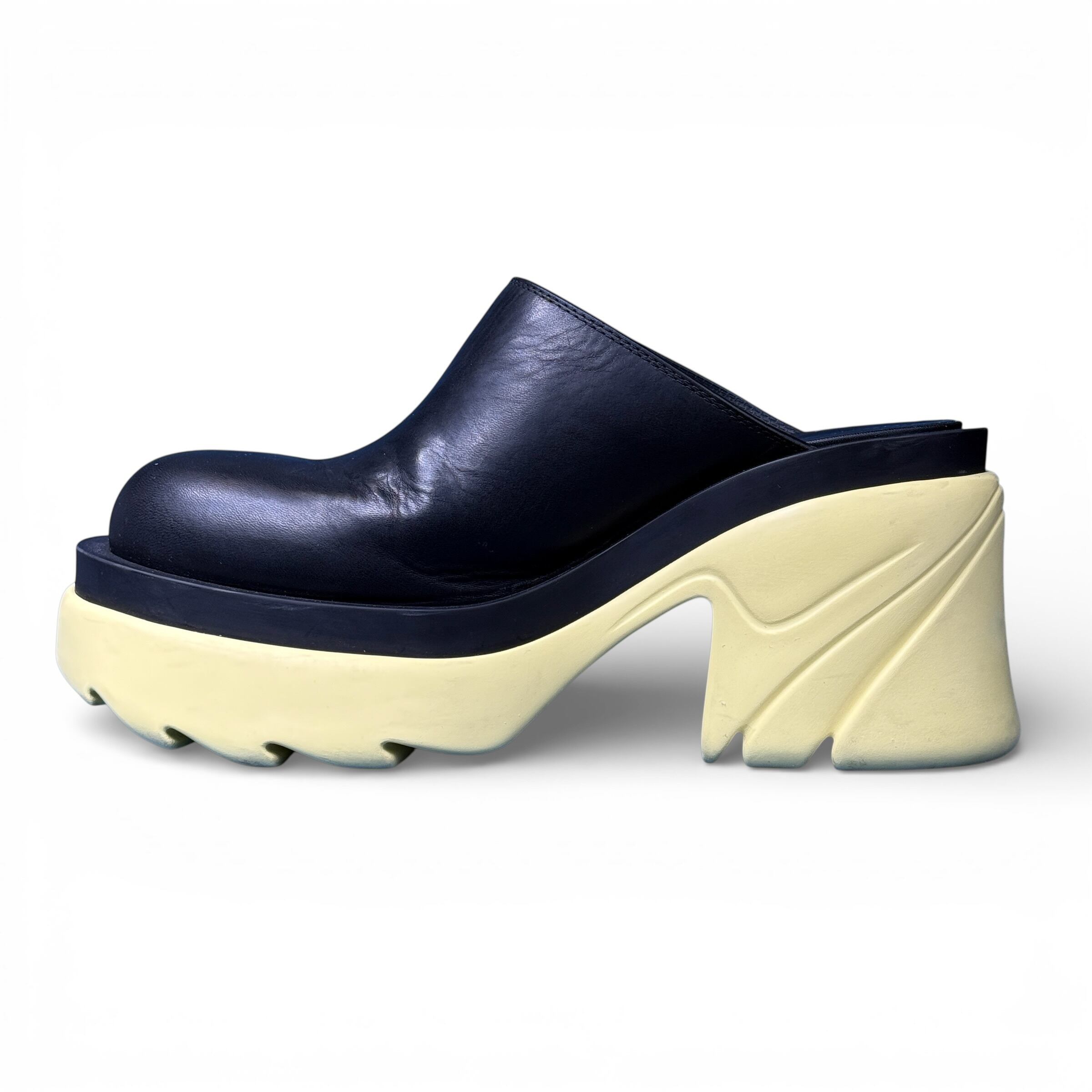 BOTTEGA VENETA】ボッテガヴェネタ “FLASH” フラッシュ レザー