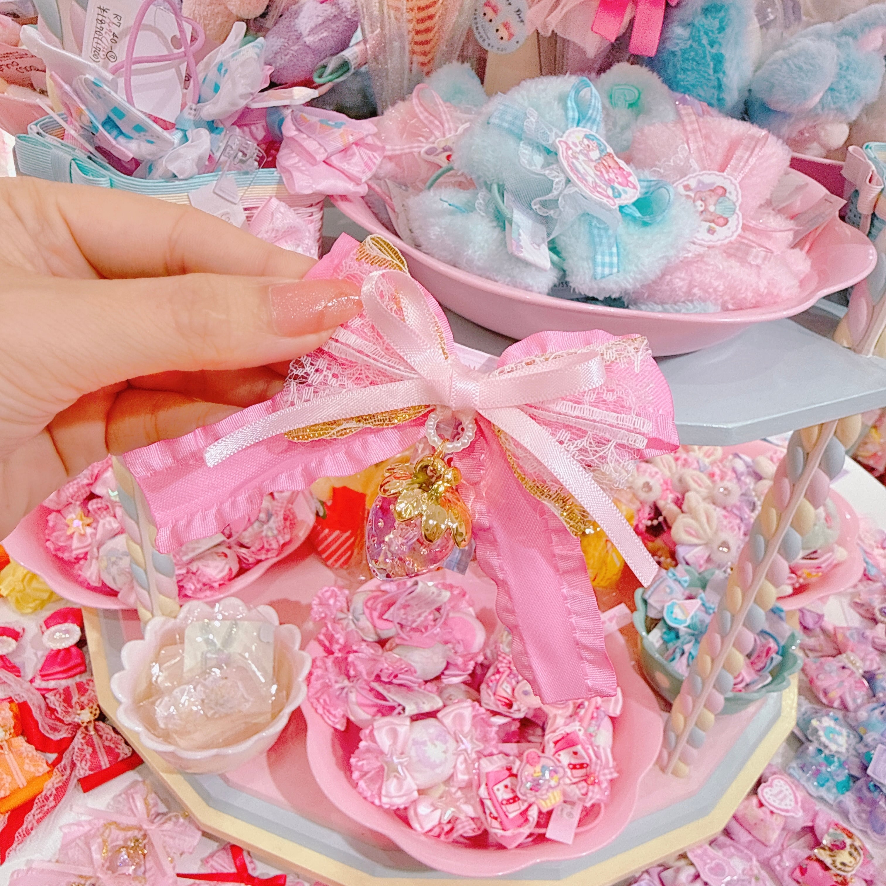 【F7】64-26いちごリボンヘアクリップ