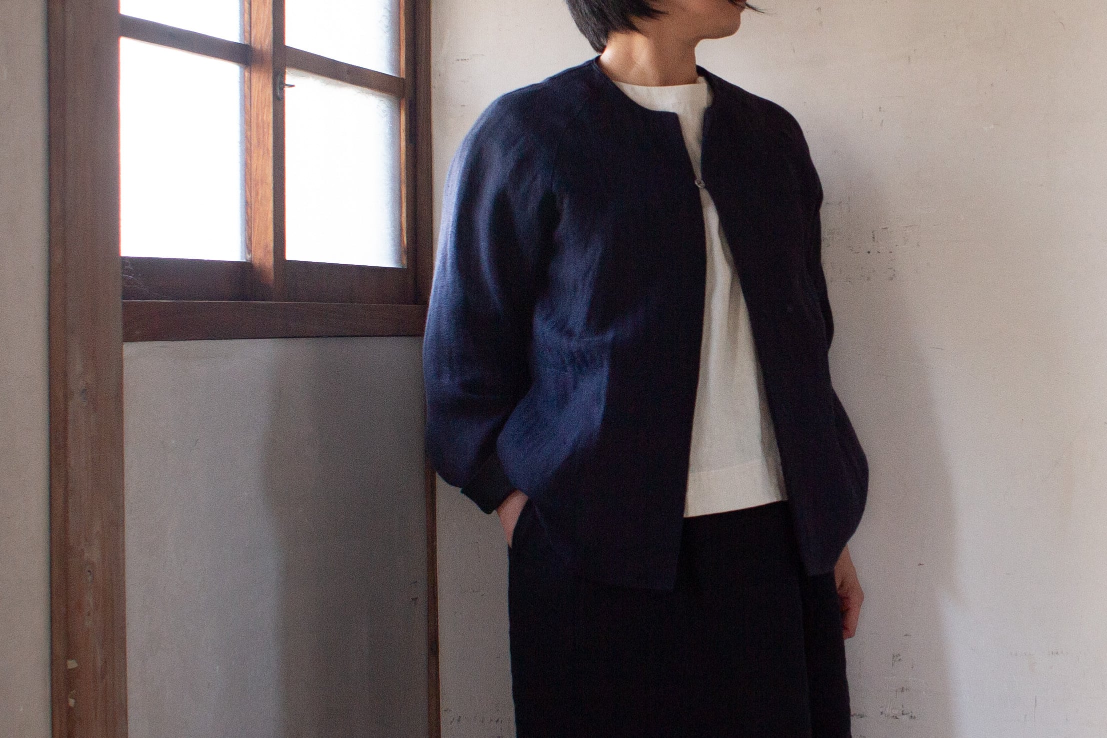 SALUÉ ユニセックスノーカラージャケット/ヘリンボーンリネン<ダークネイビー>(サイズ1)