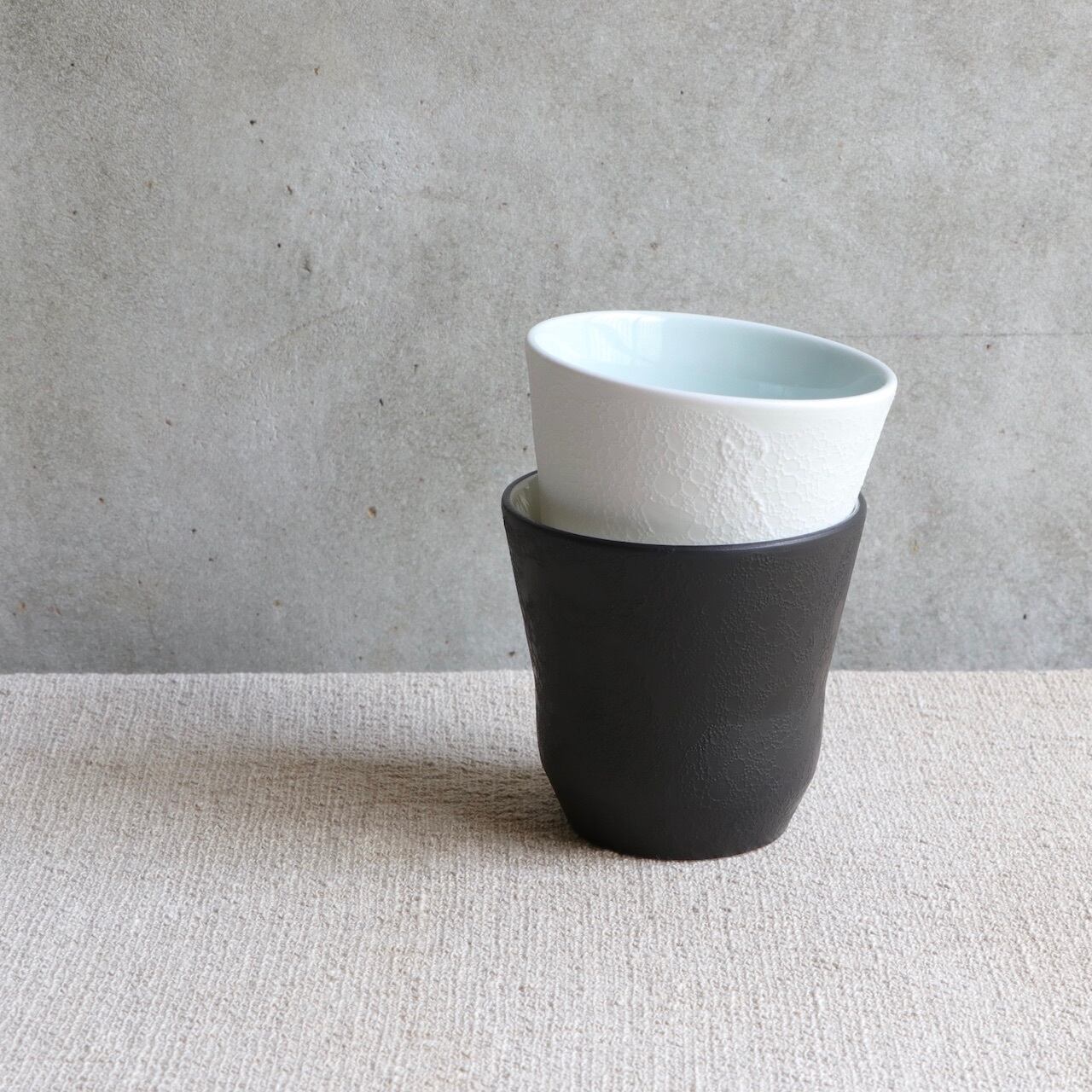 FRGMT / M'Quve's Vase ホワイト＆ブラックセット FRGMT M'Quve's Vase Black White セット
