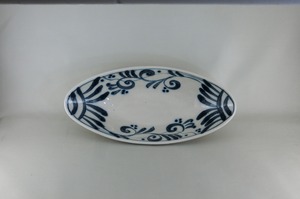 つる唐草舟形鉢（宗山窯）