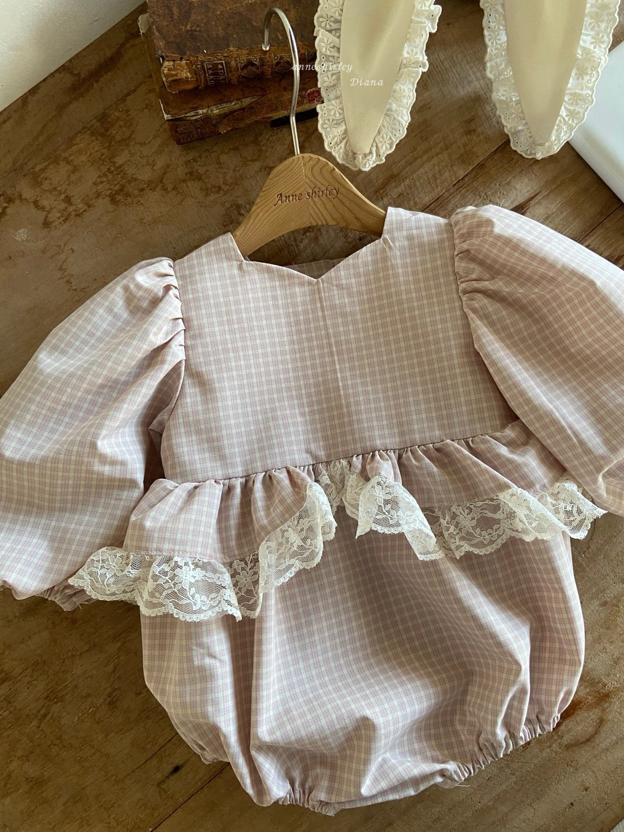 即納⌇チェック フリル ロンパース