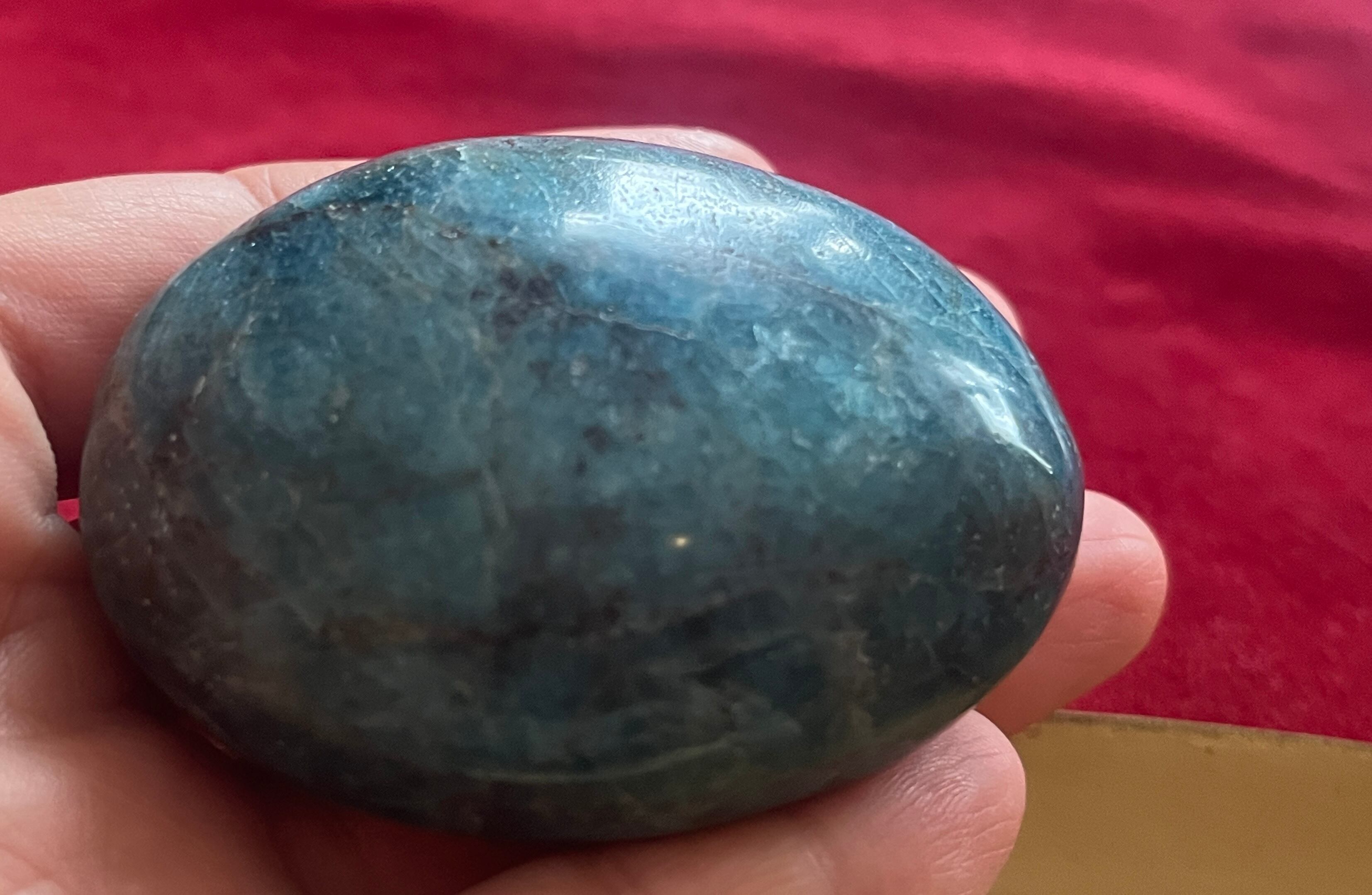 マダガスカル産 ブルーアパタイト パームストーン 141g 天然石 握り石
